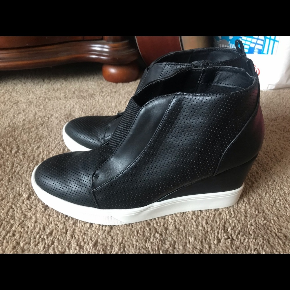 MIA fashion sneakers